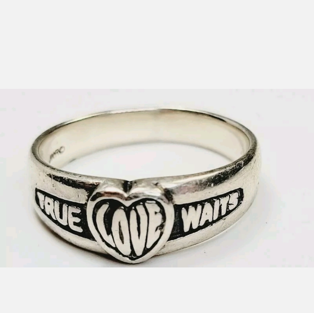 925 Sterling Silver Heart Ring True Love Waits
